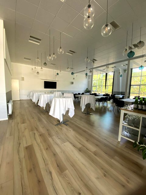 Salen – op til 80 deltagere